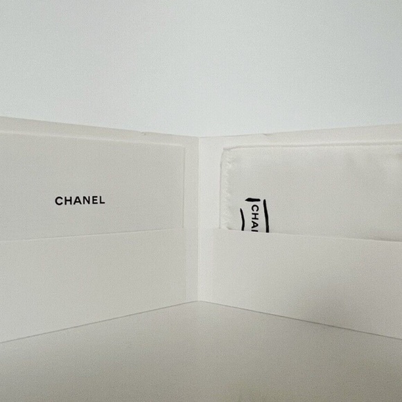 CHANEL | Cleaning Cloth | CHANEL Handbag Cleaning Glove & Care Booklet - Picture 2 of 5